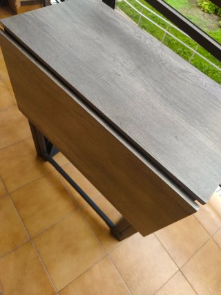 Mesa Plegable de Madera y Metal