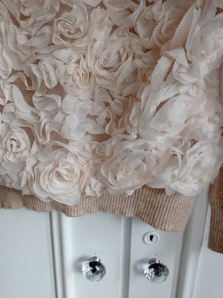 Jersey de lana QETLONDON con flores