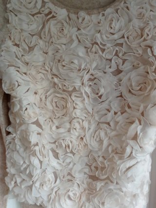 Jersey de lana QETLONDON con flores