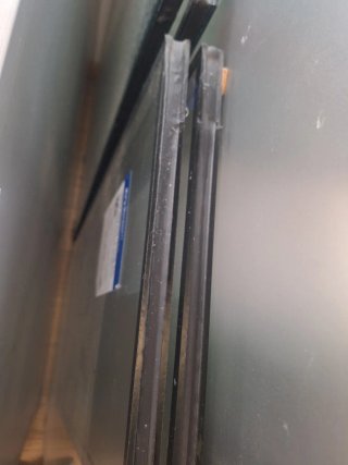 Ventana balconera aluminio negro