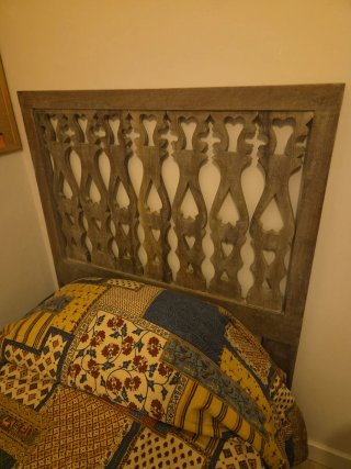 Cabecero cama de madera de Teka