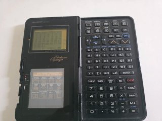 Organizador Electrónico Sharp IQ-7000 Vintage