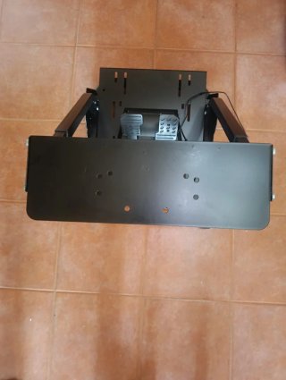 Volante Thrustmaster Ferrari con soporte