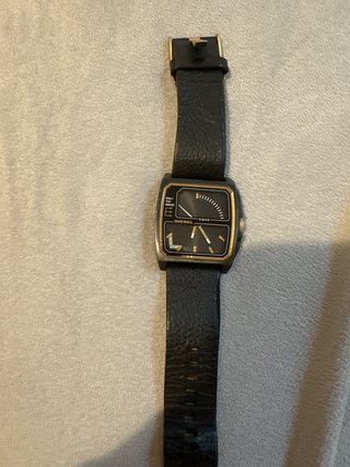 Reloj Diesel Negro y Dorado