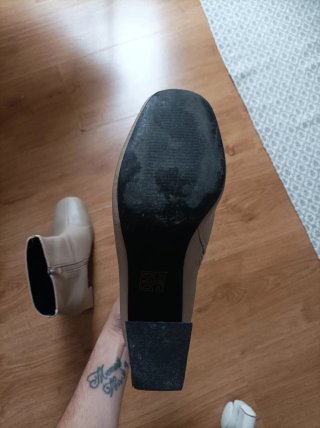 Botines tacón beige