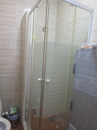 URGE.VENDO PISO COMPLETO MUEBLES Y COCINA