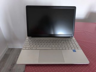 Portátil Kuu A8S Plateado