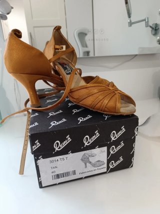 Zapatos de baile Reina dorados talla 40