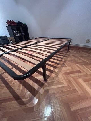 Somier metálico con láminas de madera