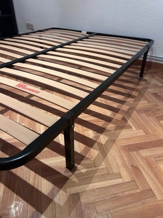 Somier metálico con láminas de madera