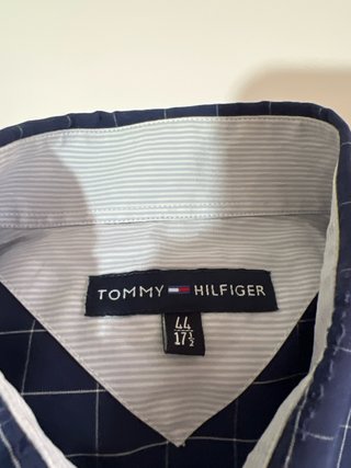 Lote 2 camisas Tommy Hilfiger