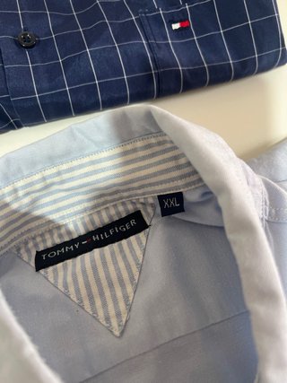 Lote 2 camisas Tommy Hilfiger