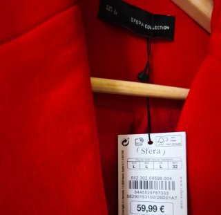 Abrigo Sfera Rojo Peplum Talla L