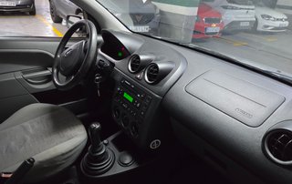 Ford Fiesta 2004 SOLO 87.000 KM