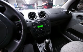 Ford Fiesta 2004 SOLO 87.000 KM