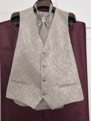 Traje de novio Enzo Romano