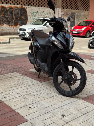 Honda Vision 110cc - 2022 - Llave Inteligente