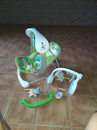 Mecedora Fisher-Price Musical Vibratoria