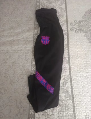 Chándal Barcelona niño talla m 137-147