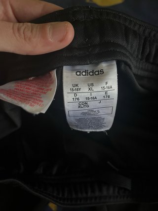 Pantalón adidas Negro Ajustado