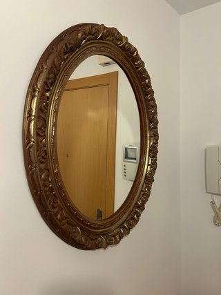 Mueble Recibidor de Madera con Espejo Dorado