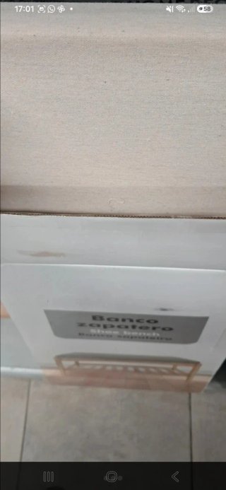 Banco zapatero de madera beige