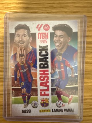 Cromo Panini Flashback Messi y Lamine Yamal