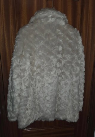 Abrigo de pelo beige talla S
