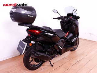 YAMAHA X-MAX 125
