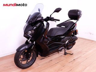 YAMAHA X-MAX 125