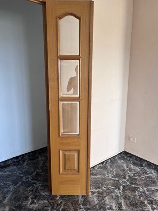 Puerta Doble de Madera con Cristales