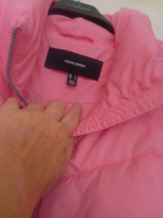 Chaqueta Acolchada Rosa súper favorecedora