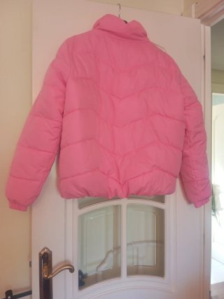 Chaqueta Acolchada Rosa súper favorecedora