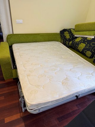 Sofá cama chaise longue verde