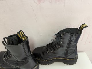 Botas Dr. Martens negras