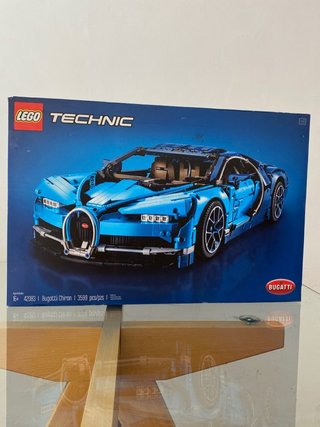 LEGO Technic Bugatti Chiron 42083