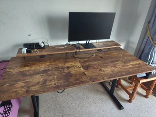 Escritorio Elevable con Estante