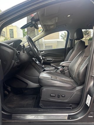 Ford Kuga solo 56.000 kilometros