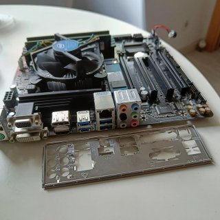 Placa Base Gigabyte Intel i7 6700 16GB NVMe 512GB