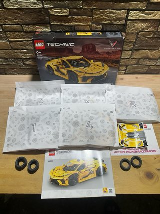 LEGO Technic Chevrolet Corvette Stingray 42205
