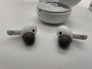 Cuffie LG Tone FP8W True Wireless Auricolari