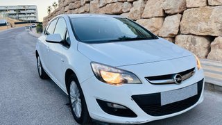 Opel Astra 2014