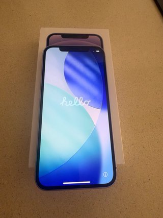 iPhone 12 64GB Morado