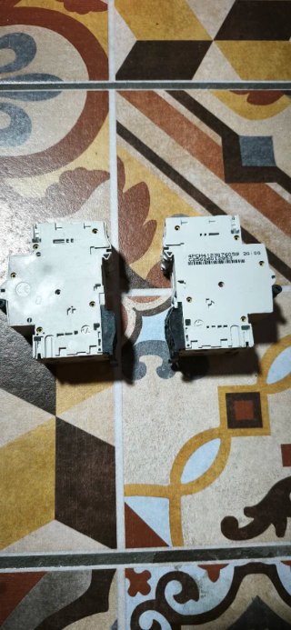 Interruptores Magnéticos GE C20 C25