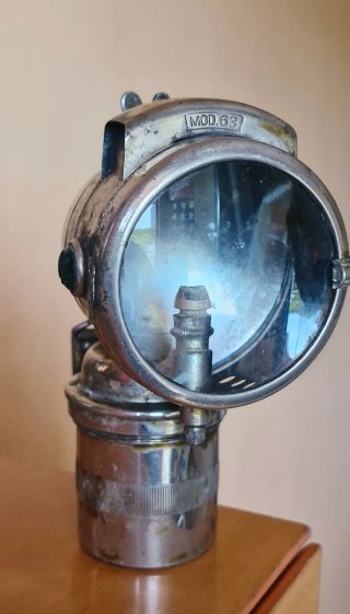 Linterna de Carburo para Bicicleta Antigua