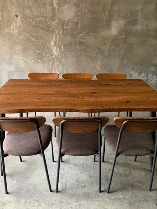 Conjunto de Mesa y 6 Sillas