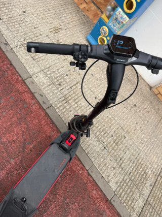 Patinete eléctrico potente, buen estado