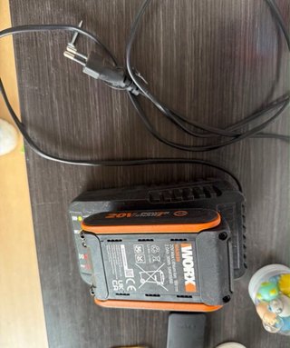Lijadora Angular Worx Power Share 20V