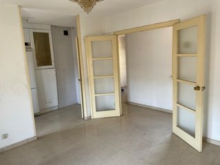 Se vende estupendo piso