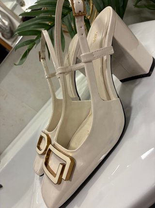 Zapatos Zara Beige Talla 37